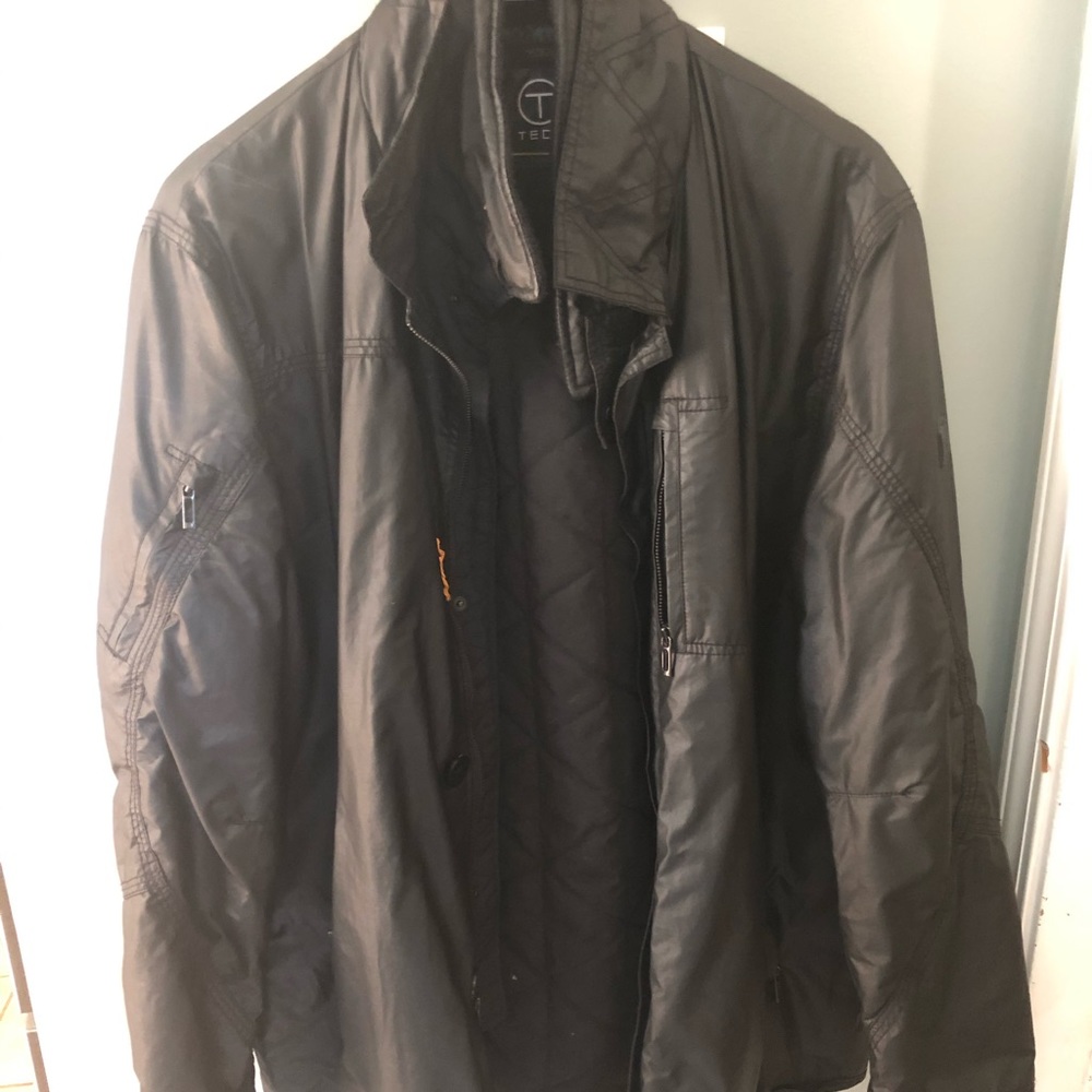Men’s TUMI Tech coat - size L-Tall